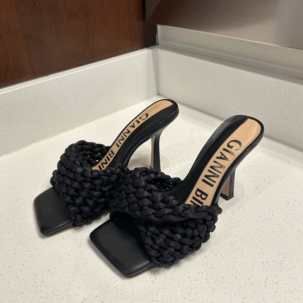Gianni Bini Black Woven Heels - Picture 2 of 2